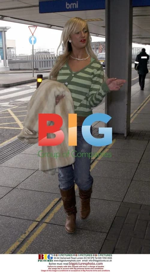 Chantelle Houghton heads to Heathrow