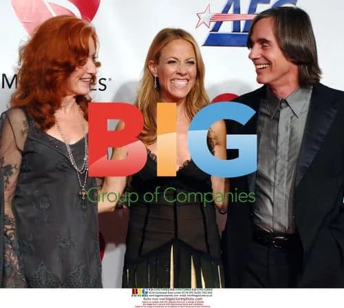 Raitt, Crow and Browne at MusiCares Benefit