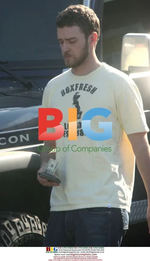 Justin Timberlake Visits Sushi Restaurant
