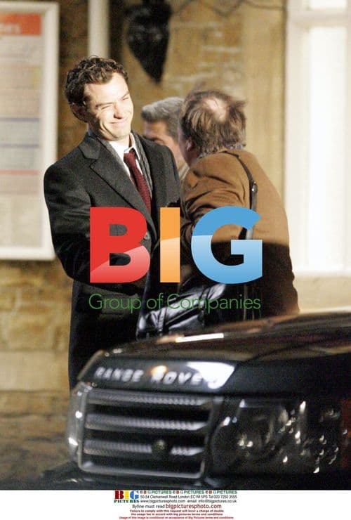 Jude Law on film set of 'Your Holiday'