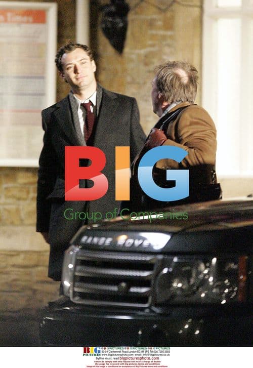 Jude Law on 'Your Holiday' film set