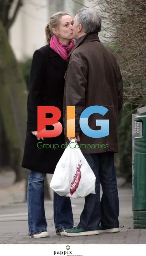 Dennis Lawson and girlfriend on afternoon stroll