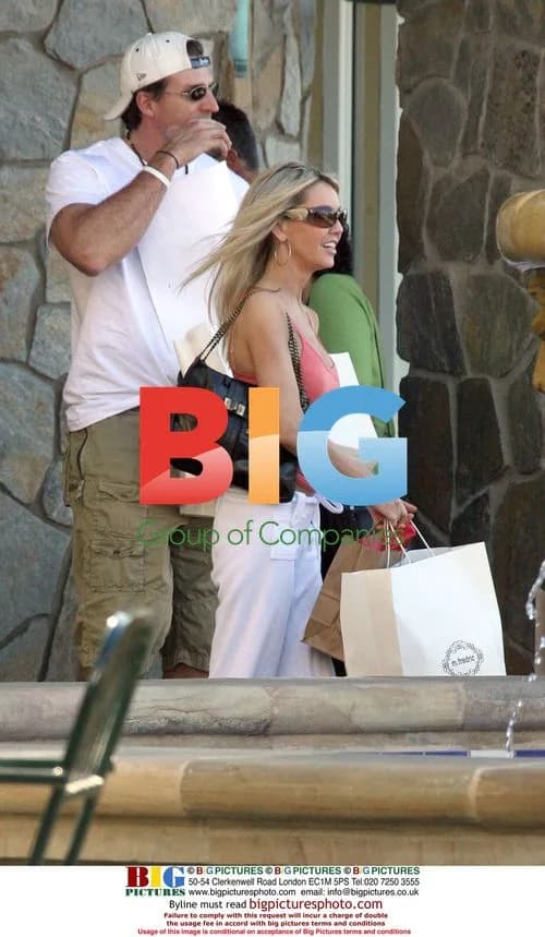 Heather Locklear and Daughter Ava Shopping