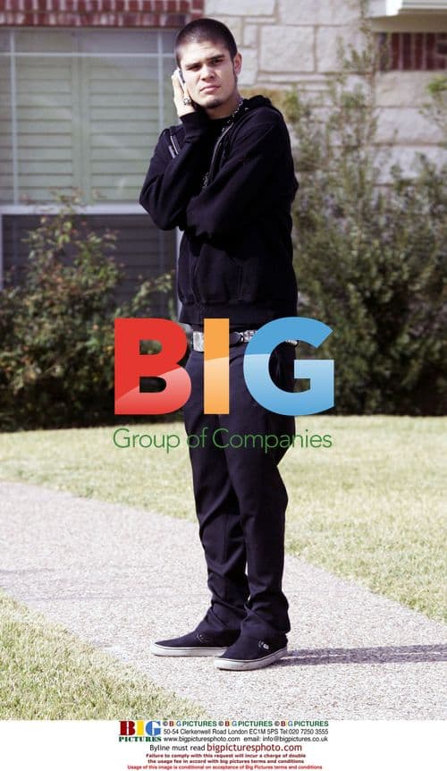 Ashlee Simpson Leaves Grandparents' House in Waco