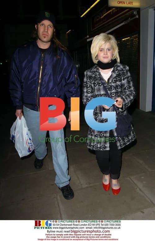 Kelly Osbourne's daughter spotted shopping