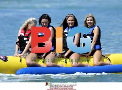 Glamour Girls on Banana Boat