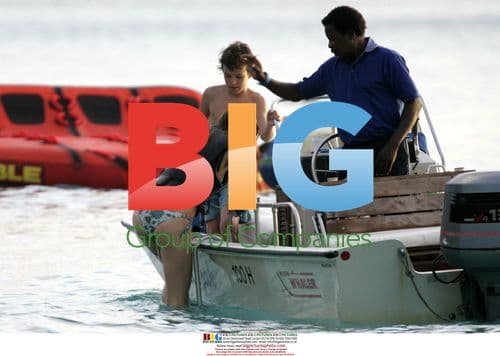 Hugh Grant and Jemima Khan on Caribbean holiday