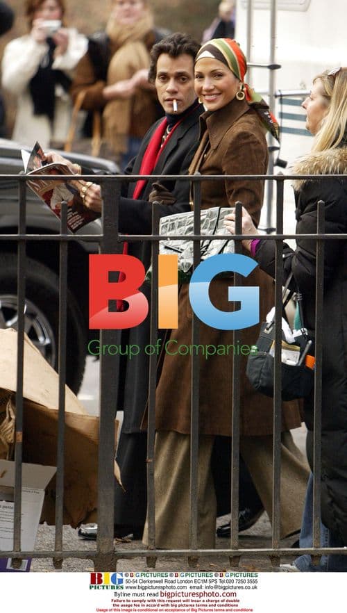 Jennifer Lopez and Marc Anthony on the set of "El Cantante"