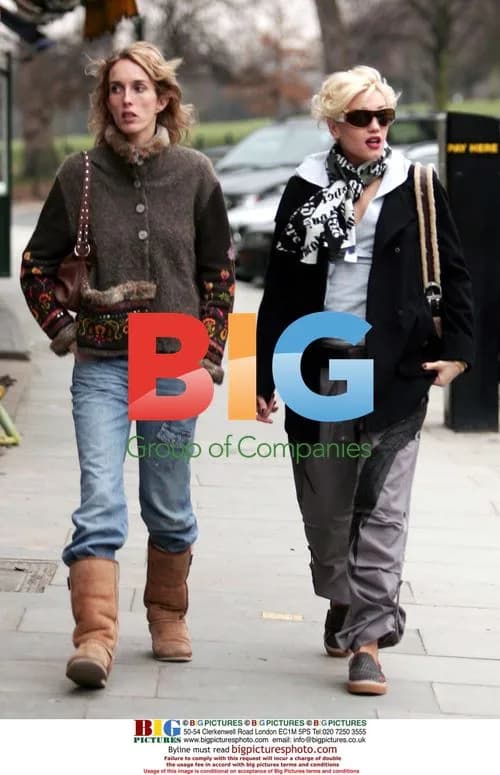 Gwen Stefani going out with friend in London