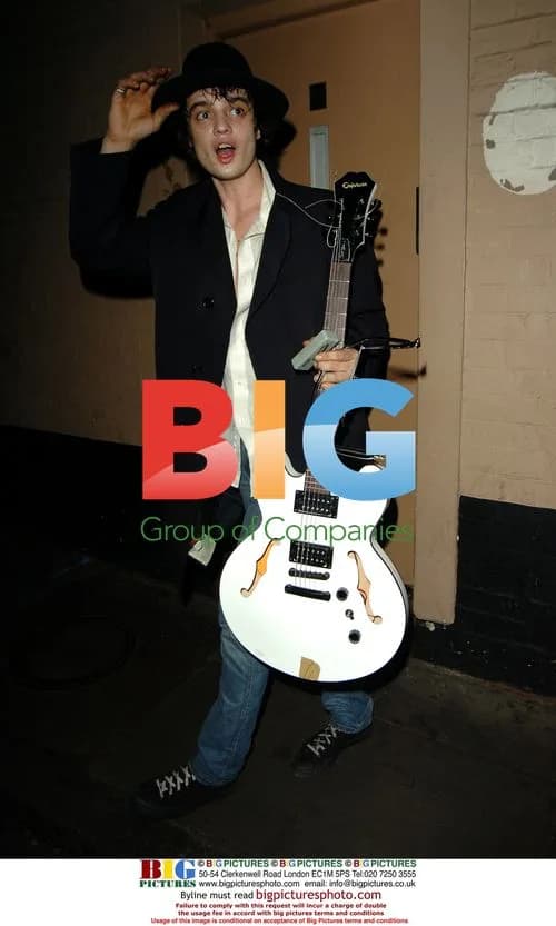 Pete Doherty entertains fans in London