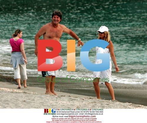 Goldie Hawn and Kurt Russell on St. Barts Beach
