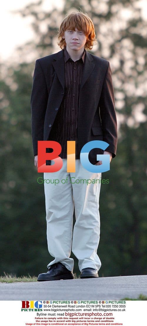 Rupert Grint on set of 'Driving Lessons'