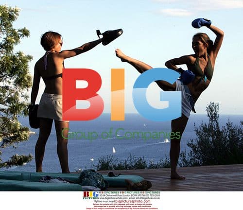 Myleene Klass Keeps Fit on Vacation