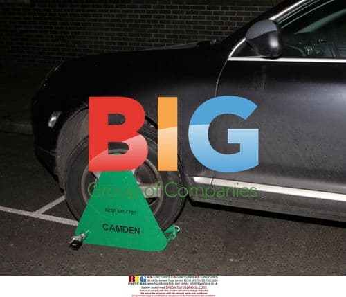 Jade Goody finds car clamped after dining