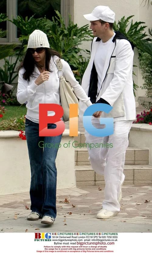 Demi Moore and Ashton Kutcher leaving Beverly Hills Rabbi