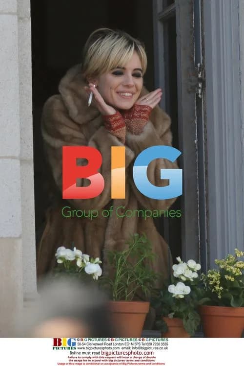Sienna Miller on set of 'The Factory Girl'