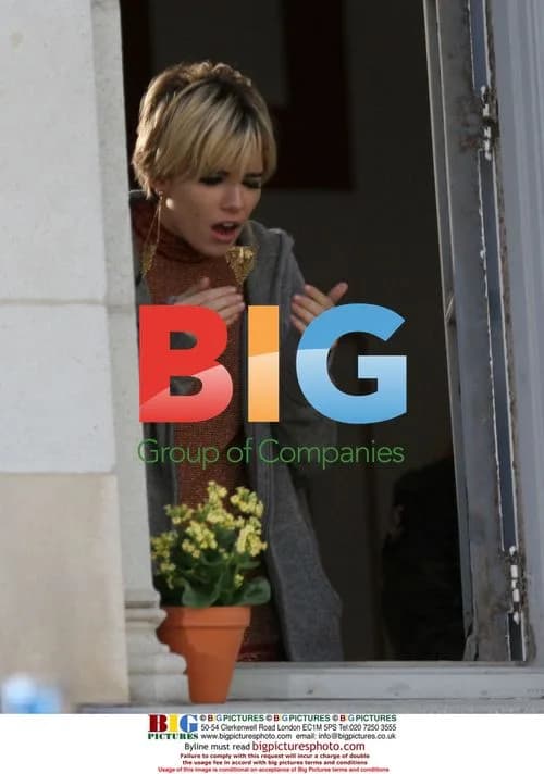 Sienna Miller on 'The Factory Girl' set