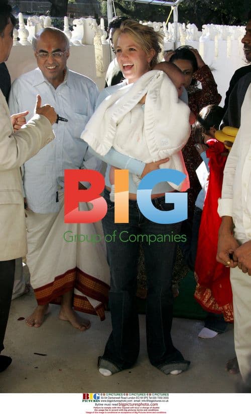 Britney Spears Introduces Son at Hindu Temple