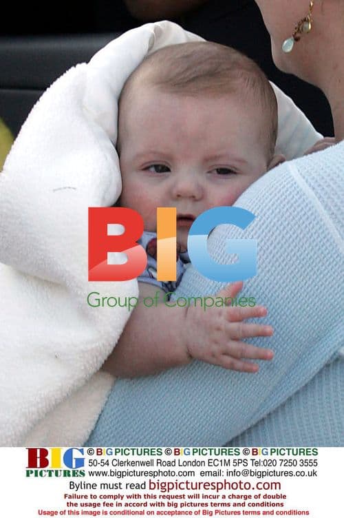 Britney Spears Introduces Baby at Hindu Temple