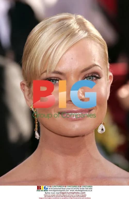 Jaime Pressly at 63rd Golden Globe Awards