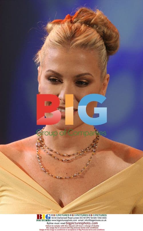 Anastacia and Eros Ramazzotti on Italian TV