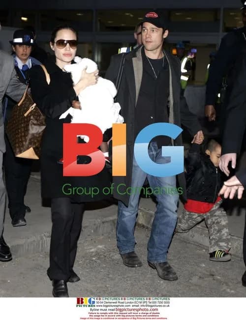 Angelina Jolie and Brad Pitt Arrive at Heathrow