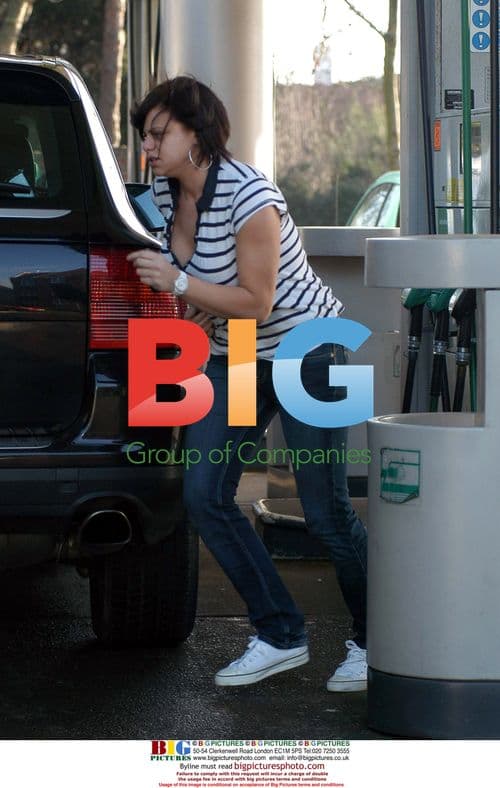 Jade Goody Locks Herself Out of Car