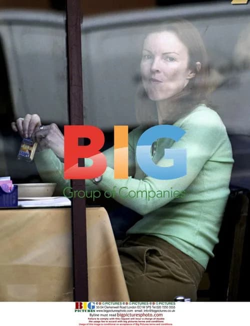 Marcia Cross Leaves Home, Eats Alone in Beverly Hills