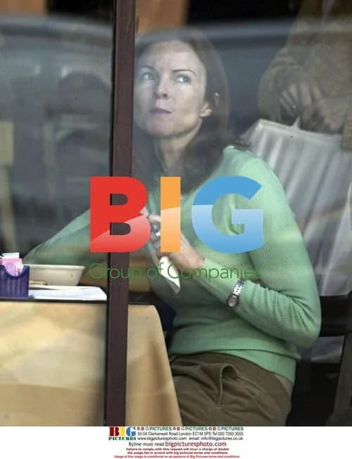 Actress Marcia Cross leaves home for meal