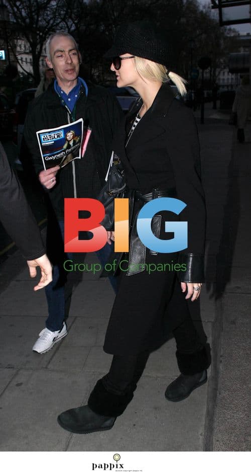 Ashlee Simpson Spotted Shopping in London