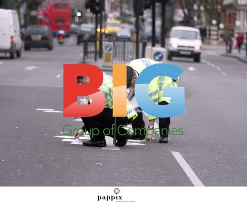 Metropolitan officers collect secret documents