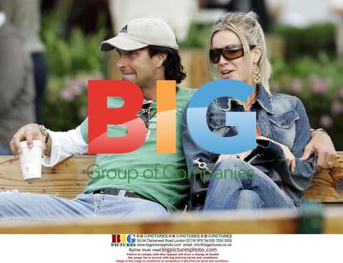 Nick Soderblom and Girlfriend Shopping in Malibu