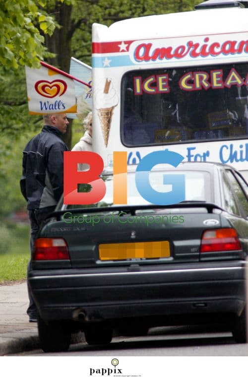 Nell McAndrew and Paul Hardcastle Enjoy Walk and Ice Cream