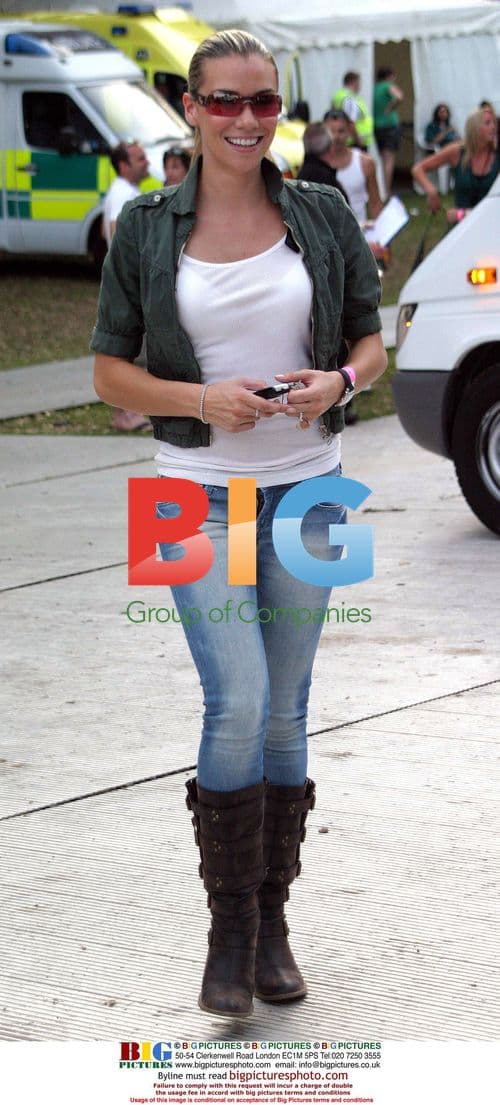 JESSICA TAYLOR of LIBERTY X at '96.4 FM The Wave's Party In The Park'