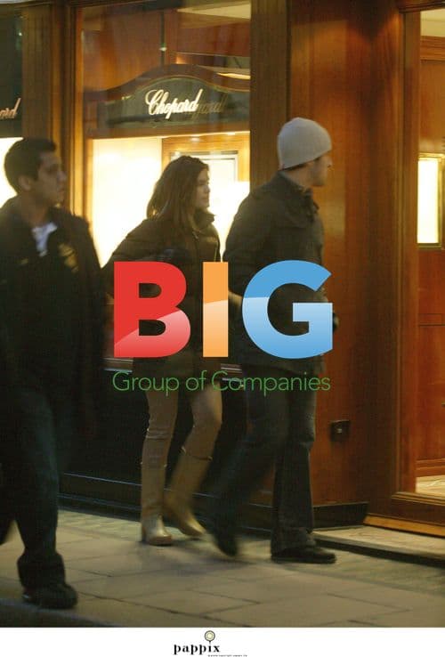 Joe Cole and Carly Zucker go jewelry shopping