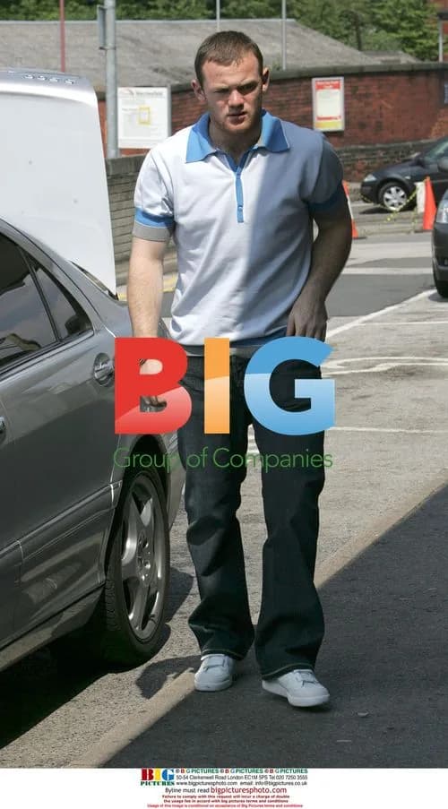 Wayne Rooney and Coleen Leaving Manchester