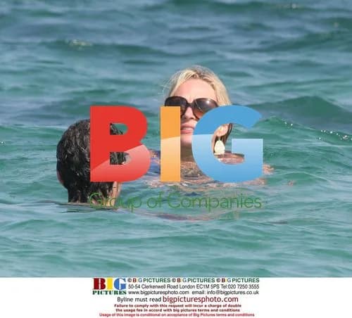 Uma Thurman and Boyfriend in Saint-Tropez