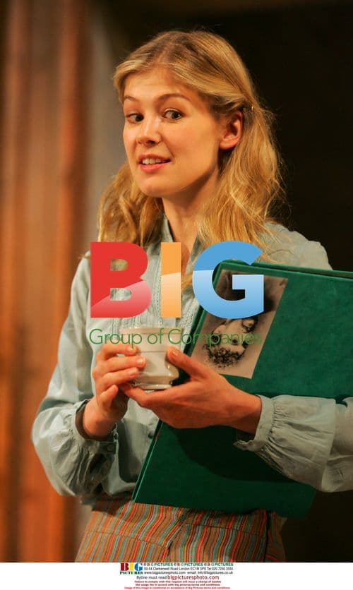 Rosamund Pike and Henry Goodman in "Performances"