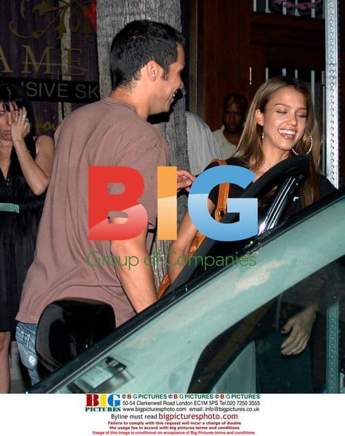 Jessica Alba Enjoys Night Out at Hyde