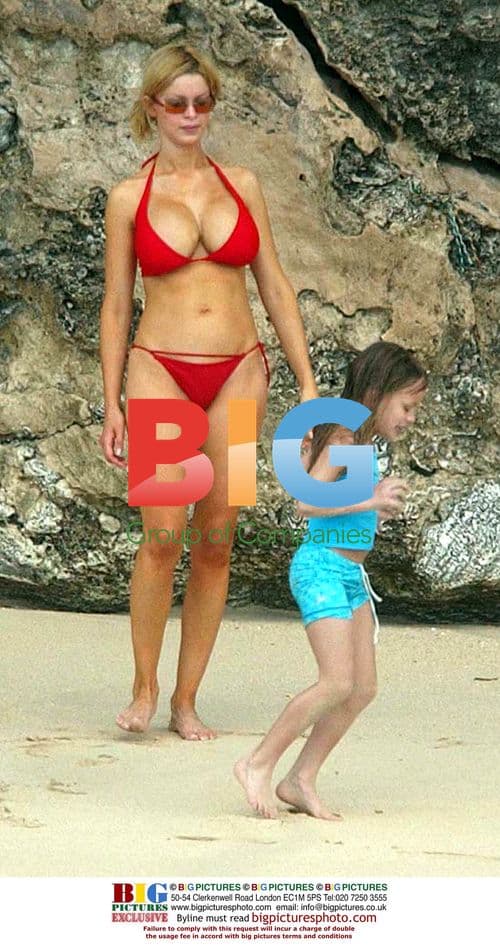 Alicia Douvall relaxes in Barbados