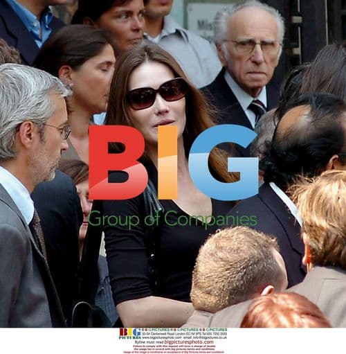 Carla Bruni attends funeral of brother in Italy