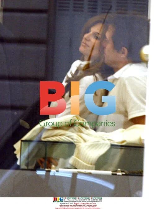 Jamina Khan and Hugh Grant Shop in Paris