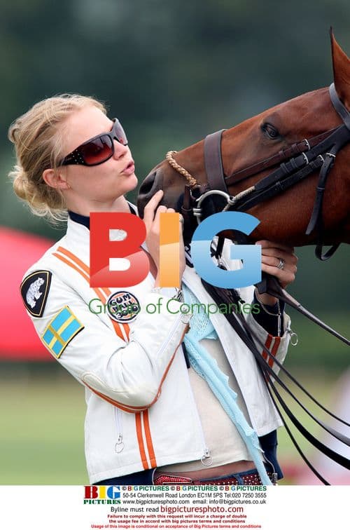 Jodie Kidd at Veuve Clicquot Gold Cup