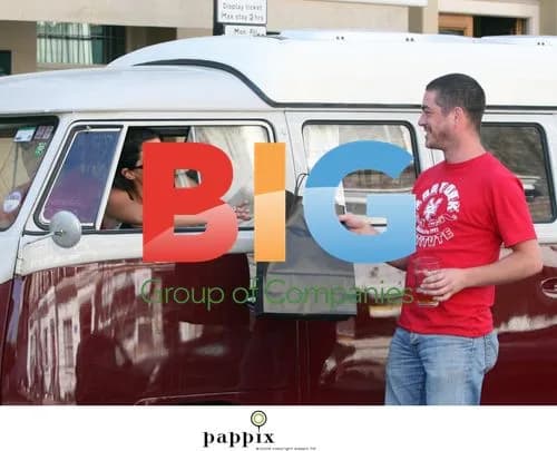 Sadie Frost leaves London pub by VW van