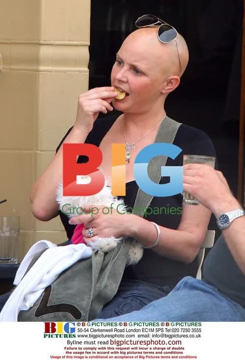 Gail Porter with friends at London pub