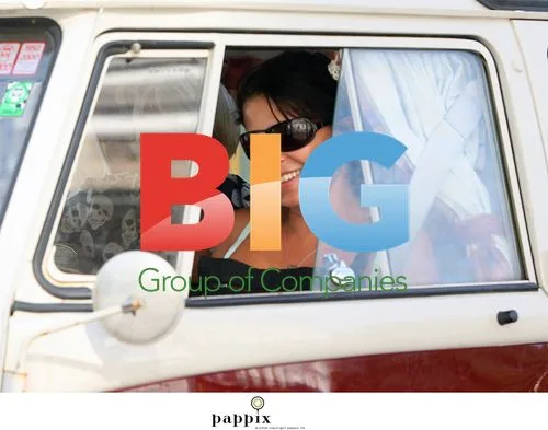 Sadie Frost picked up by friends in VW camper