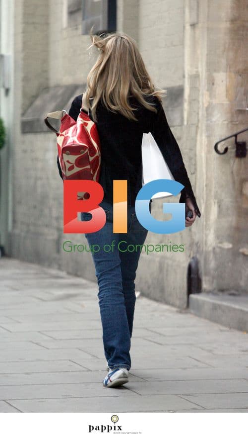 Actress Sarah Alexander shopping in north London