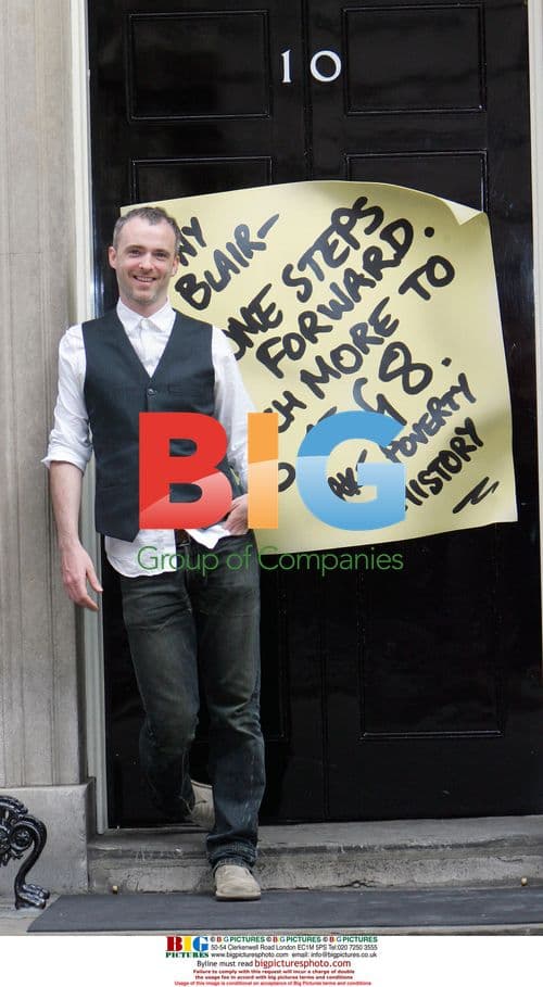 Travis Sticks G8 Reminder on Downing St