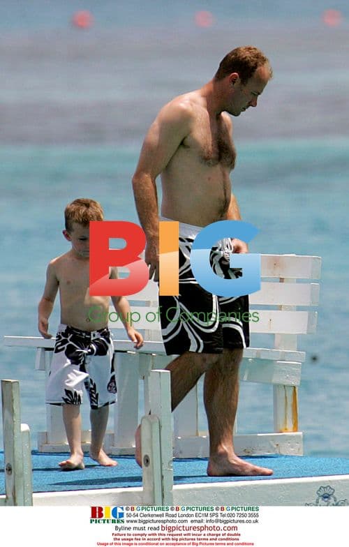 Alan Shearer enjoys family holiday in Barbados