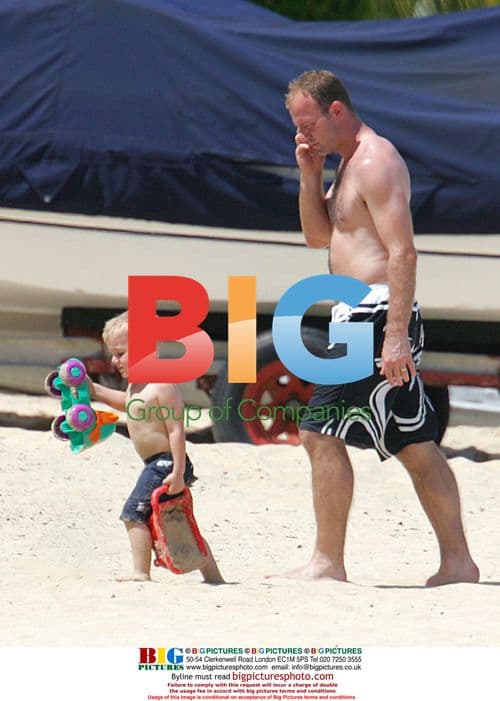 Alan Shearer's family vacation in Barbados